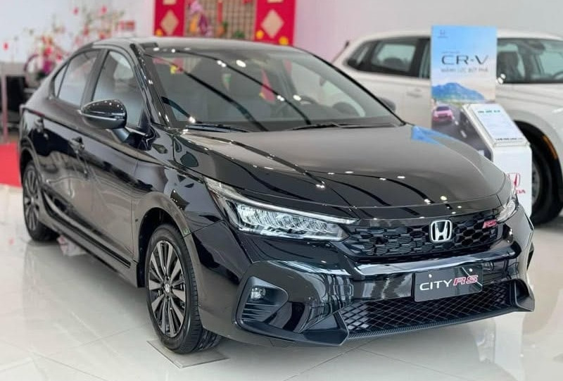 Xe sedan cỡ B tháng 9: Honda City bật tăng, bám đuổi quyết liệt Toyota Vios
