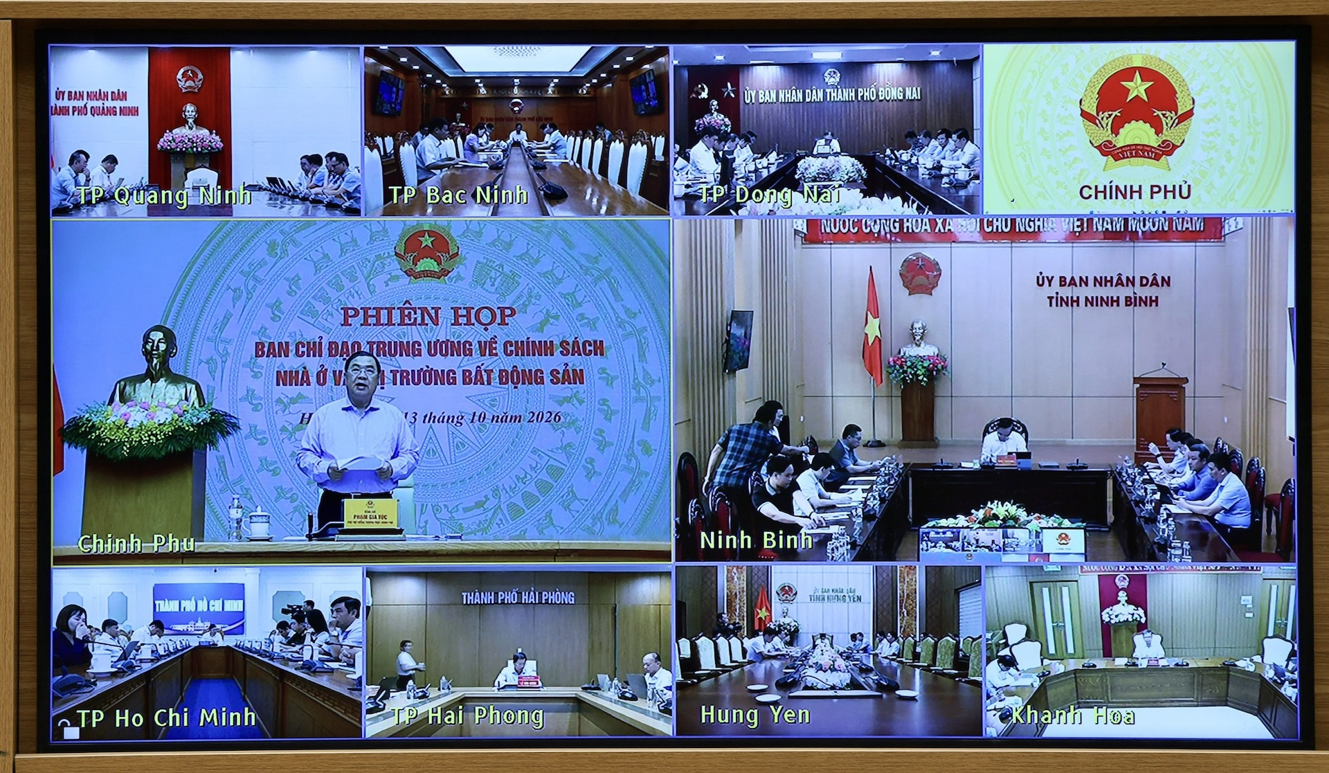 Các đại biểu dự họp