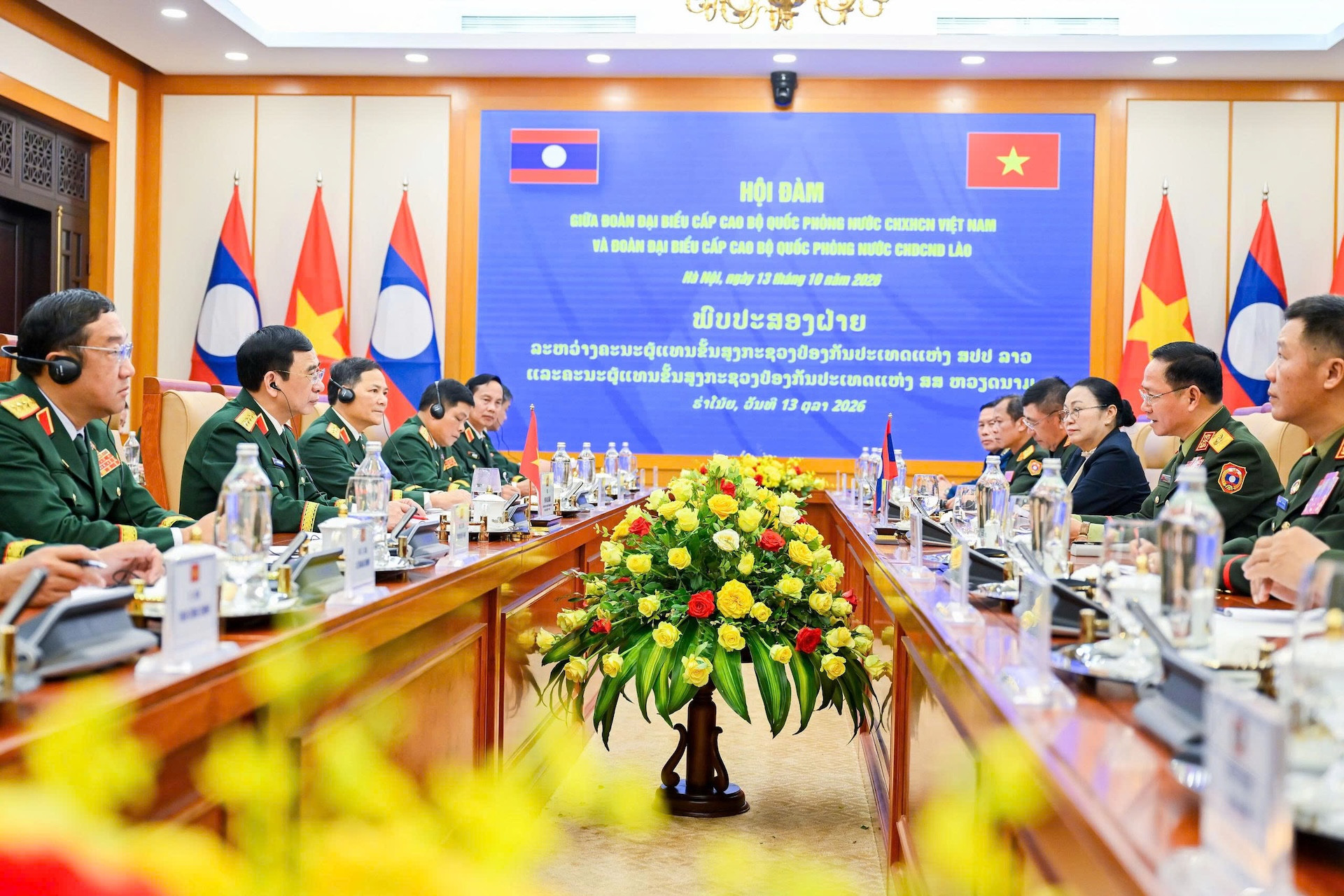 Đại tướng Phan Văn Giang chủ trì lễ đón Phó thủ tướng, Bộ trưởng Bộ Quốc phòng Lào