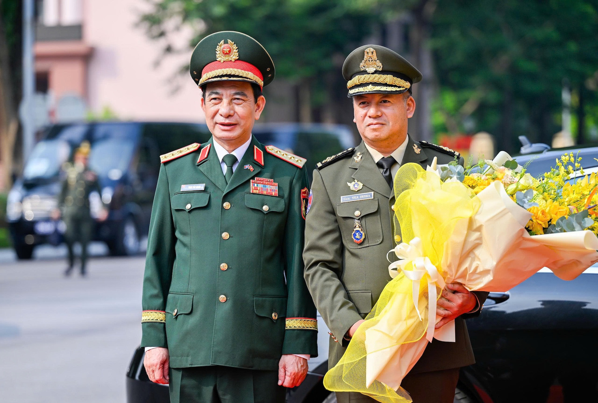 Đại tướng Phan Văn Giang đón Phó thủ tướng, Bộ trưởng Bộ Quốc phòng Campuchia