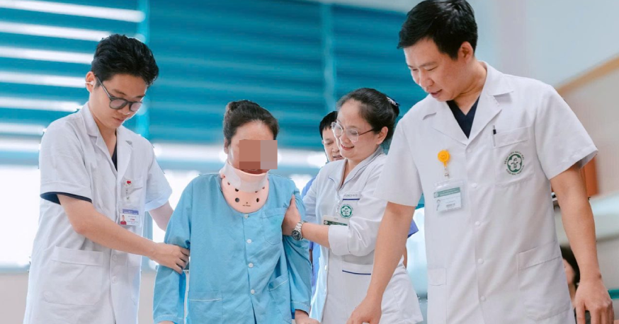 Hàng nghìn người nước ngoài đến Việt Nam chữa bệnh
