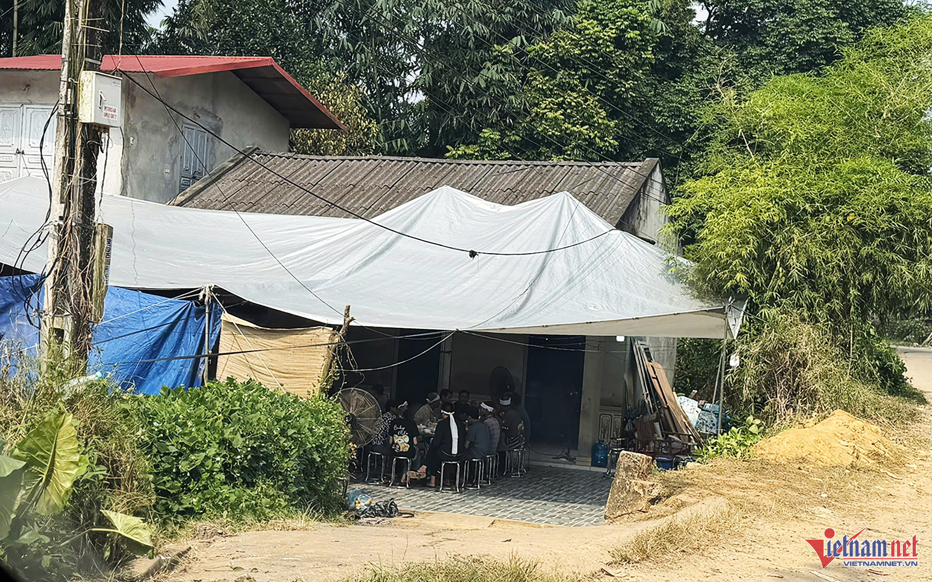 W-an mang quang yen 4.jpg