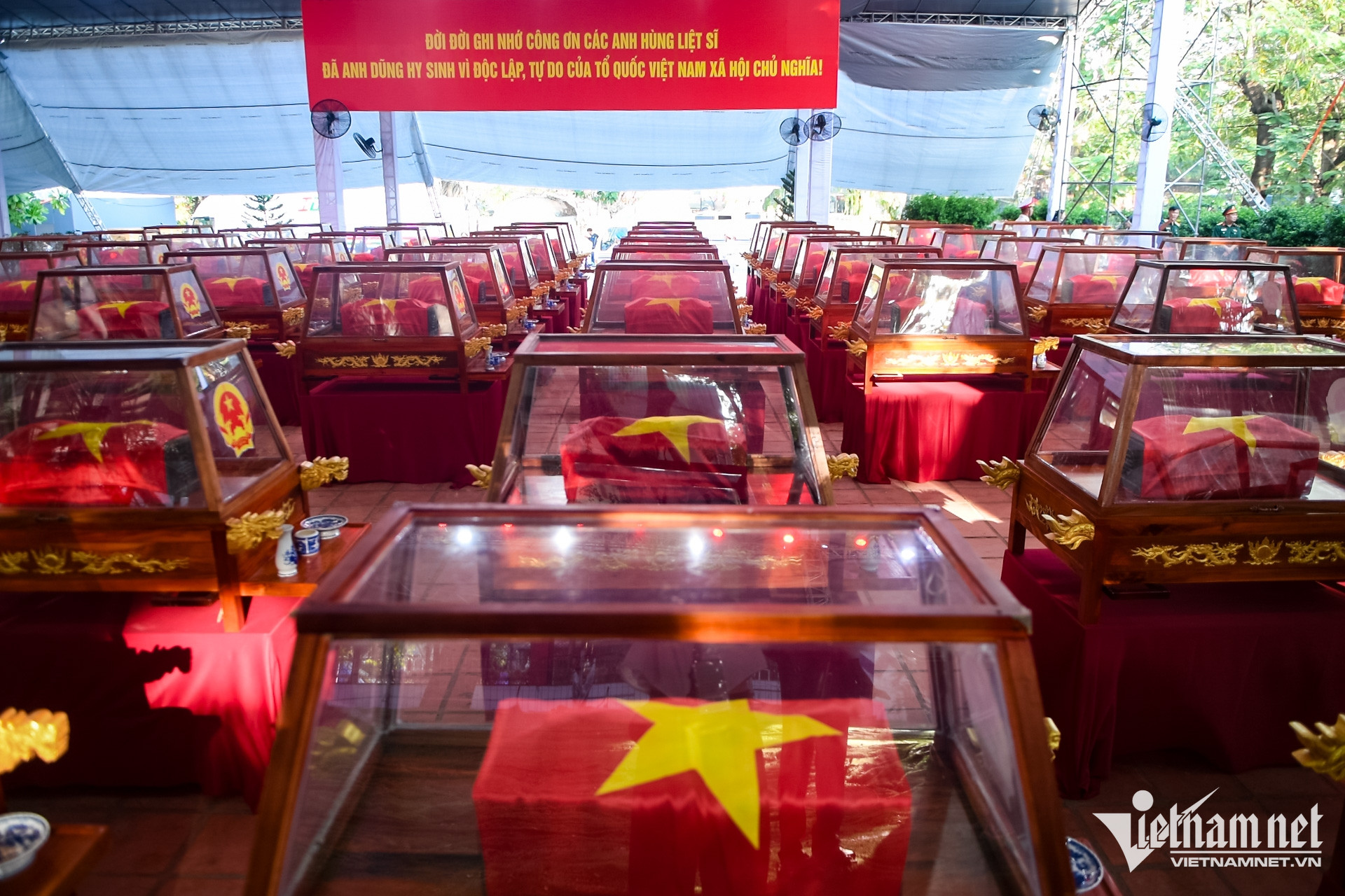 W-tuy điệu Lê Thị Riêng nguyễn huế 2.jpg