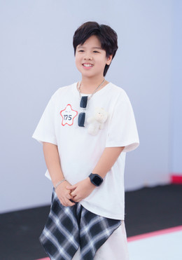 https://static-images.vnncdn.net/vps_images_publish/000001/000003/2026/10/14/batch-3-la-guong-mat-nhi-som-ben-duyen-voi-man-anh-tran-bao-nam-gay-chu-y-boi-kinh-nghiem-dien-xuat-kha-nang-vu-dao-cung-3969.jpg