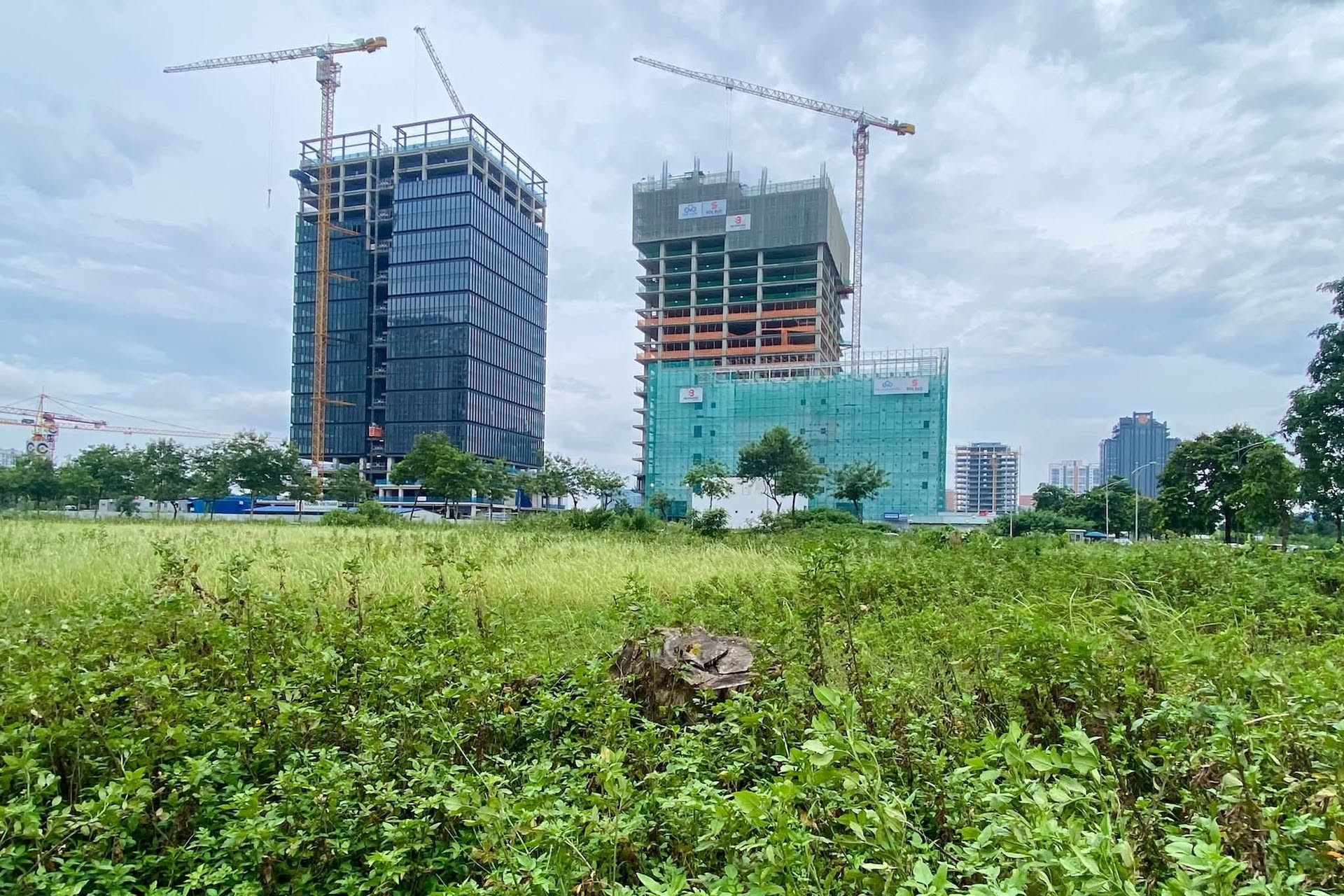 Ôm đất rồi bỏ hoang: Giá đất tăng không có nghĩa cả xã hội giàu lên