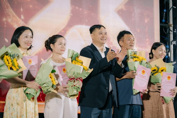 ĐV22222222222.jpg