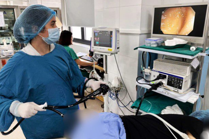 Mê món thịt bò, người phụ nữ ngỡ ngàng khi đi khám tiêu hóa