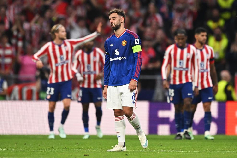 MU thua thảm trên sân Atletico Madrid