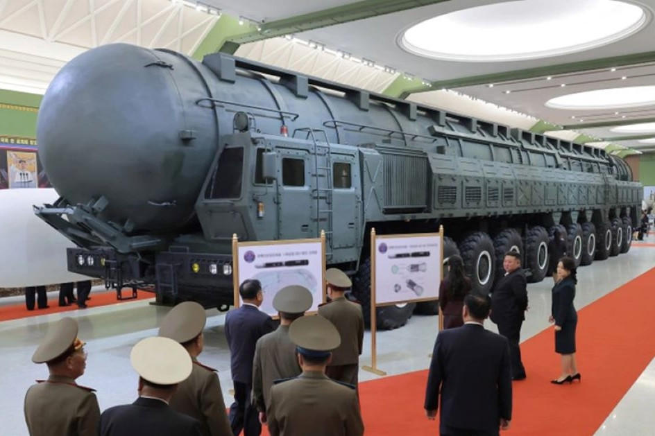 Tên lửa Hwasong-20 tốc độ Mach 22, tầm bắn 15.000 km, công nghệ MIRV, ‘vũ khí hạt nhân uy lực nhất’