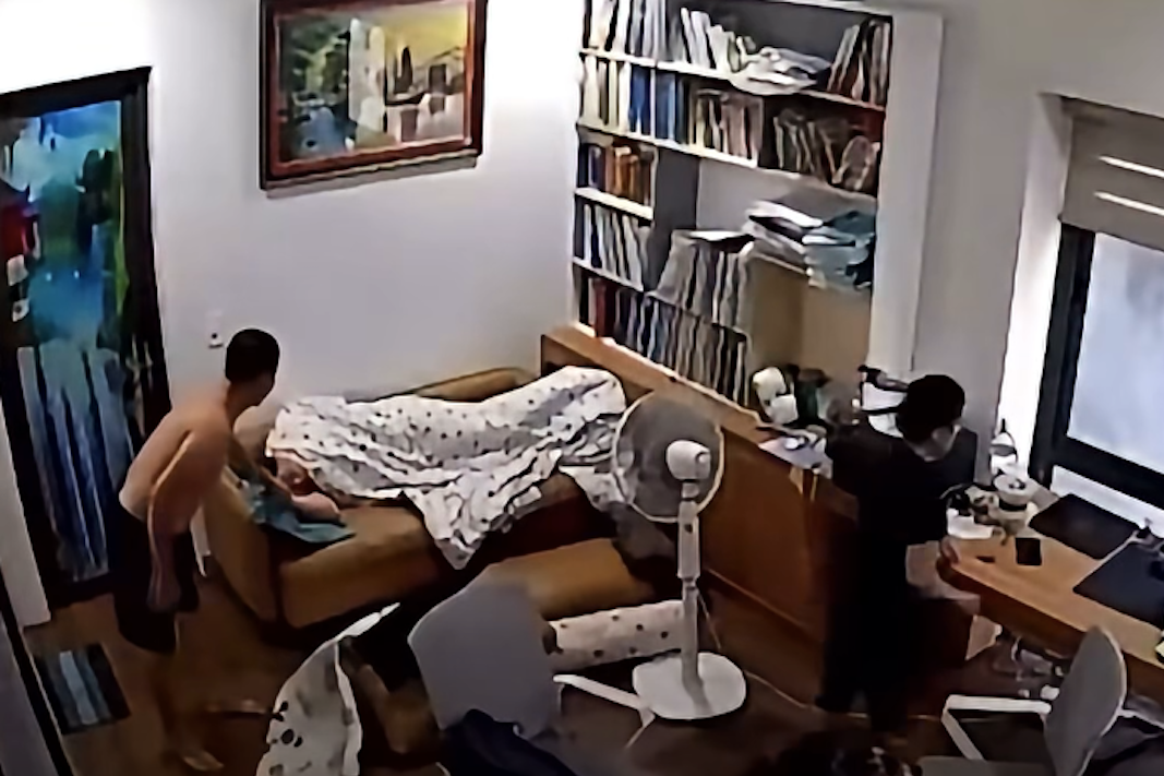 Thanh niên bật điều hòa 18 độ C trùm chăn ngủ mê mệt, tiến sĩ cảnh báo nguy cơ