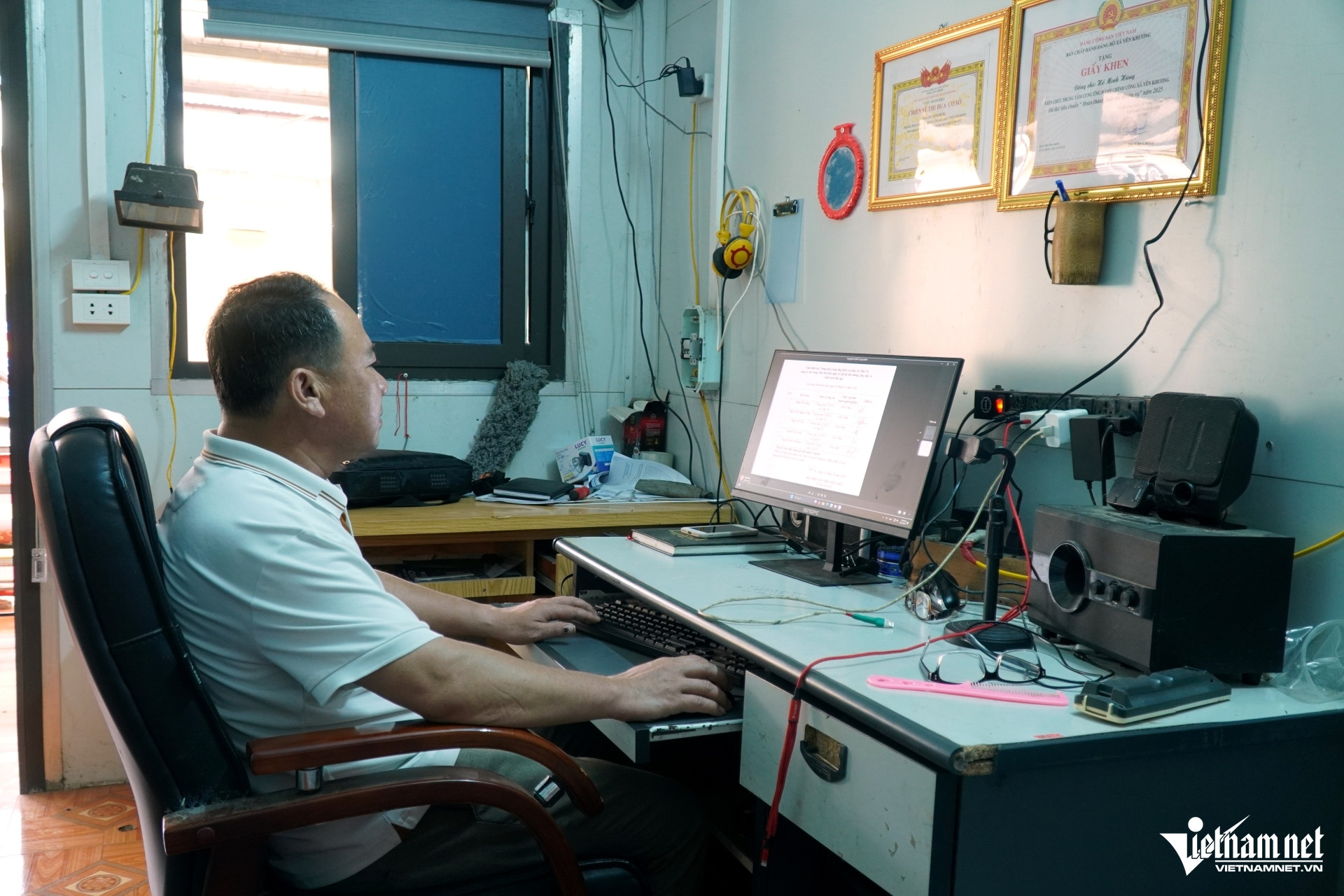 W-a6Những người đứng sau dịch.JPG.jpg