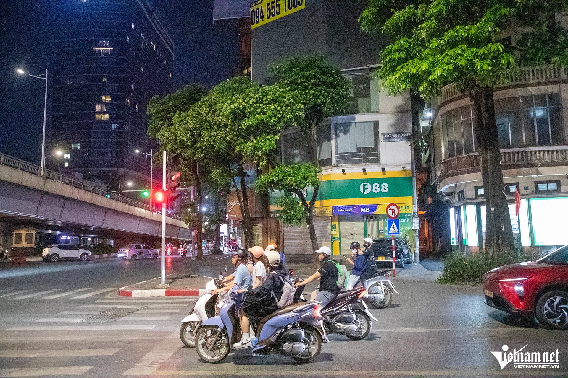 W-hoa sua 7 HIEU2593 sao chép.jpg