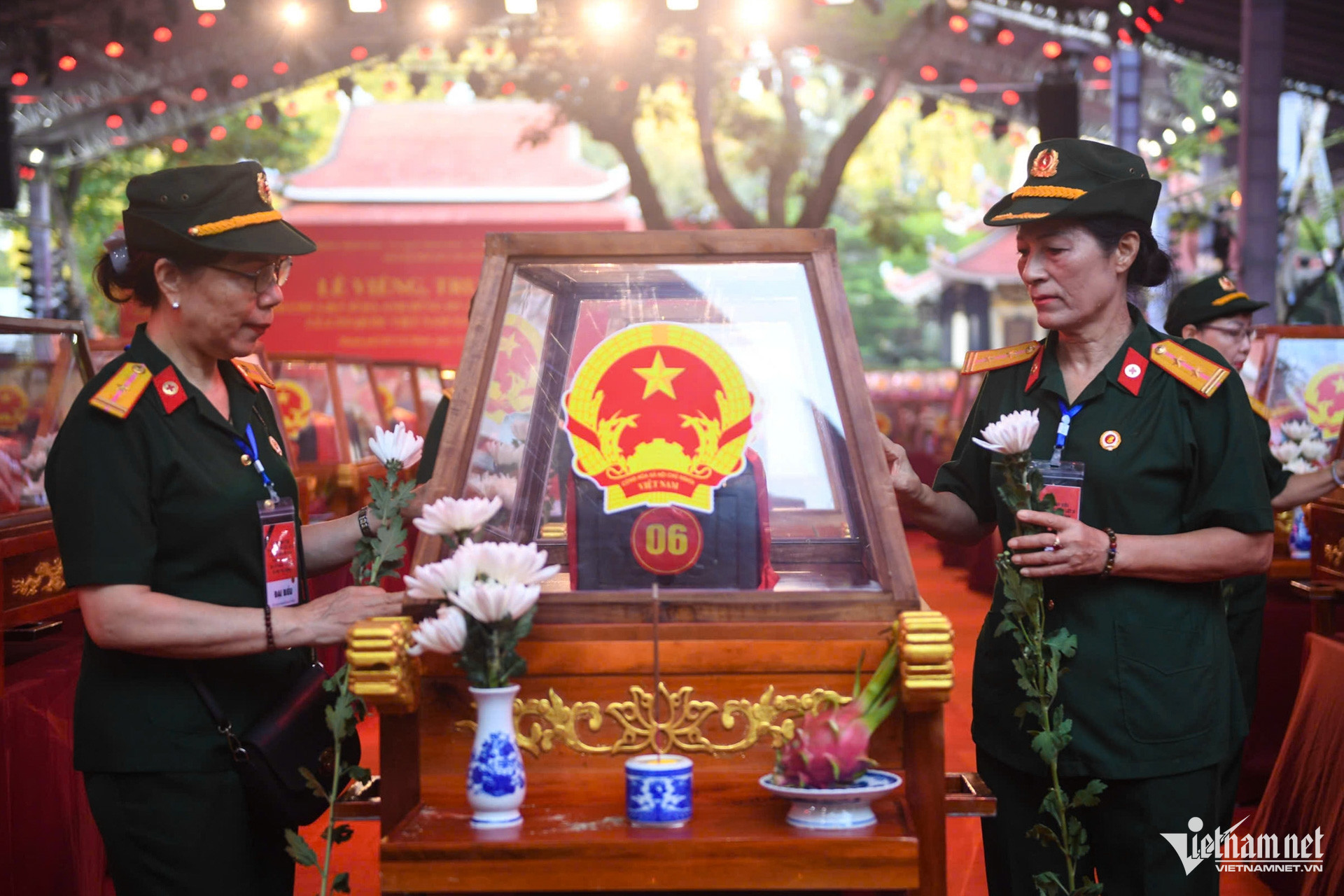 https://static-images.vnncdn.net/vps_images_publish/000001/000003/2026/10/14/w-le-thi-rieng-6-2-1408.jpg