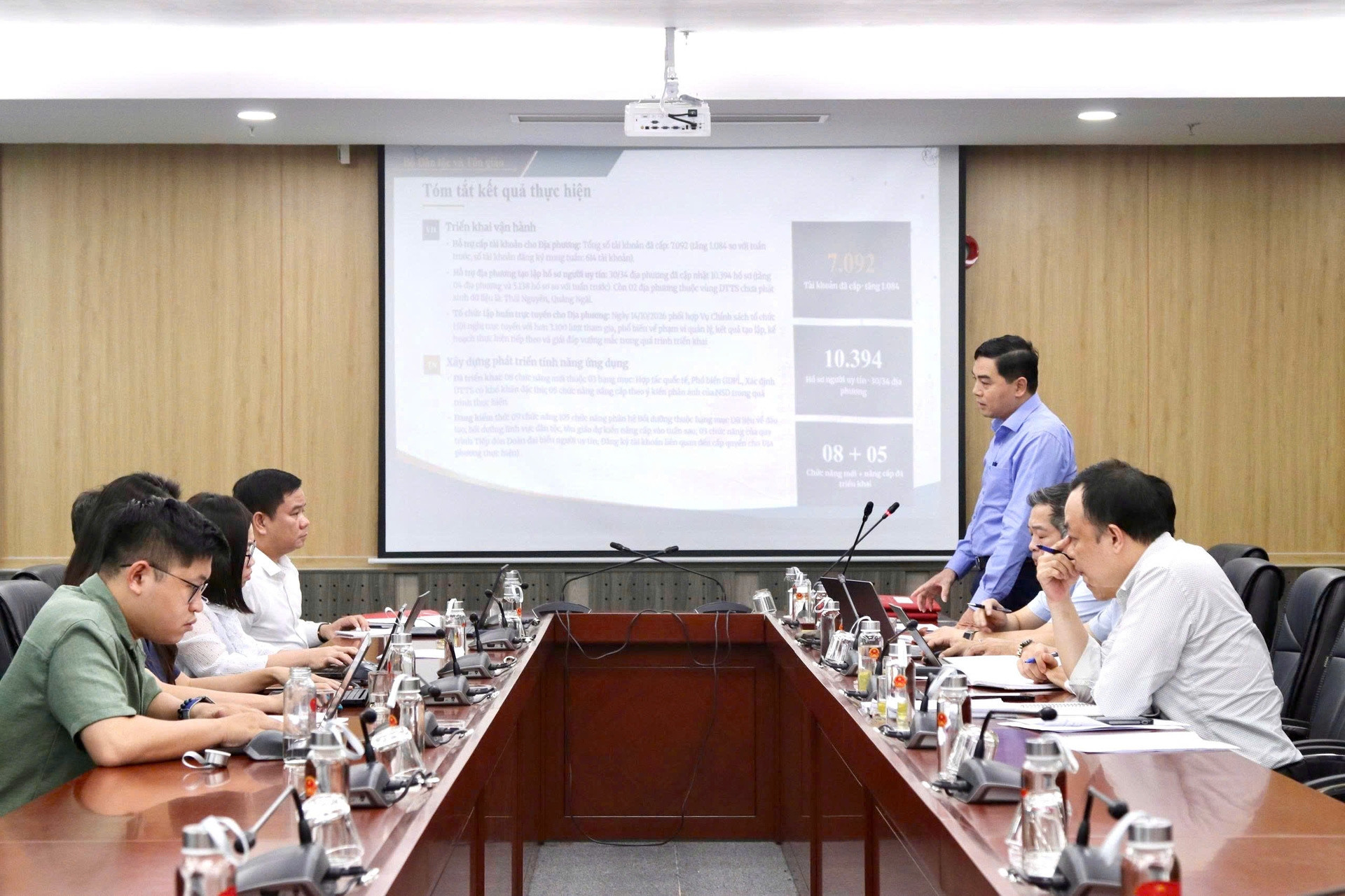 Hoàn thành chia sẻ cơ sở dữ liệu về dân tộc trước ngày 10/11
