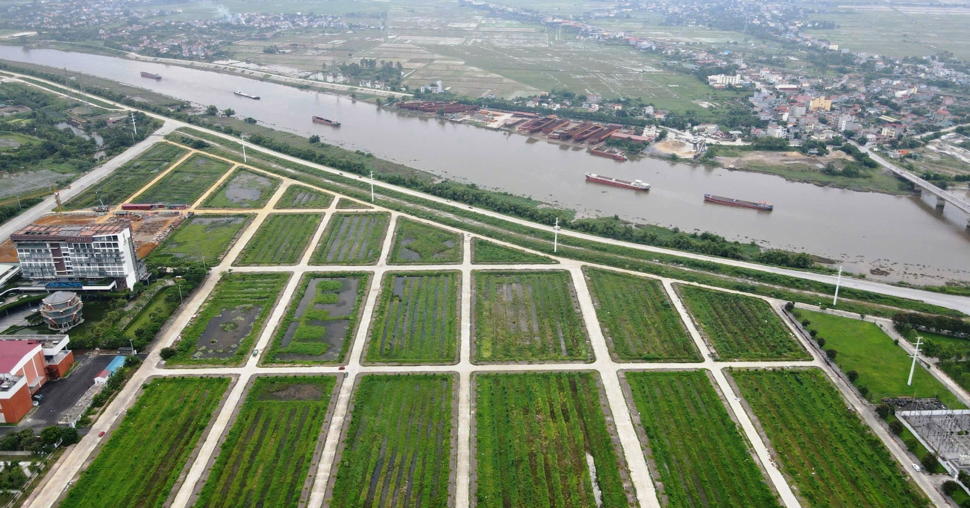 Khu đất “vàng” Nhà thi đấu Ninh Bình: Vướng mắc nào khiến dự án đình trệ?