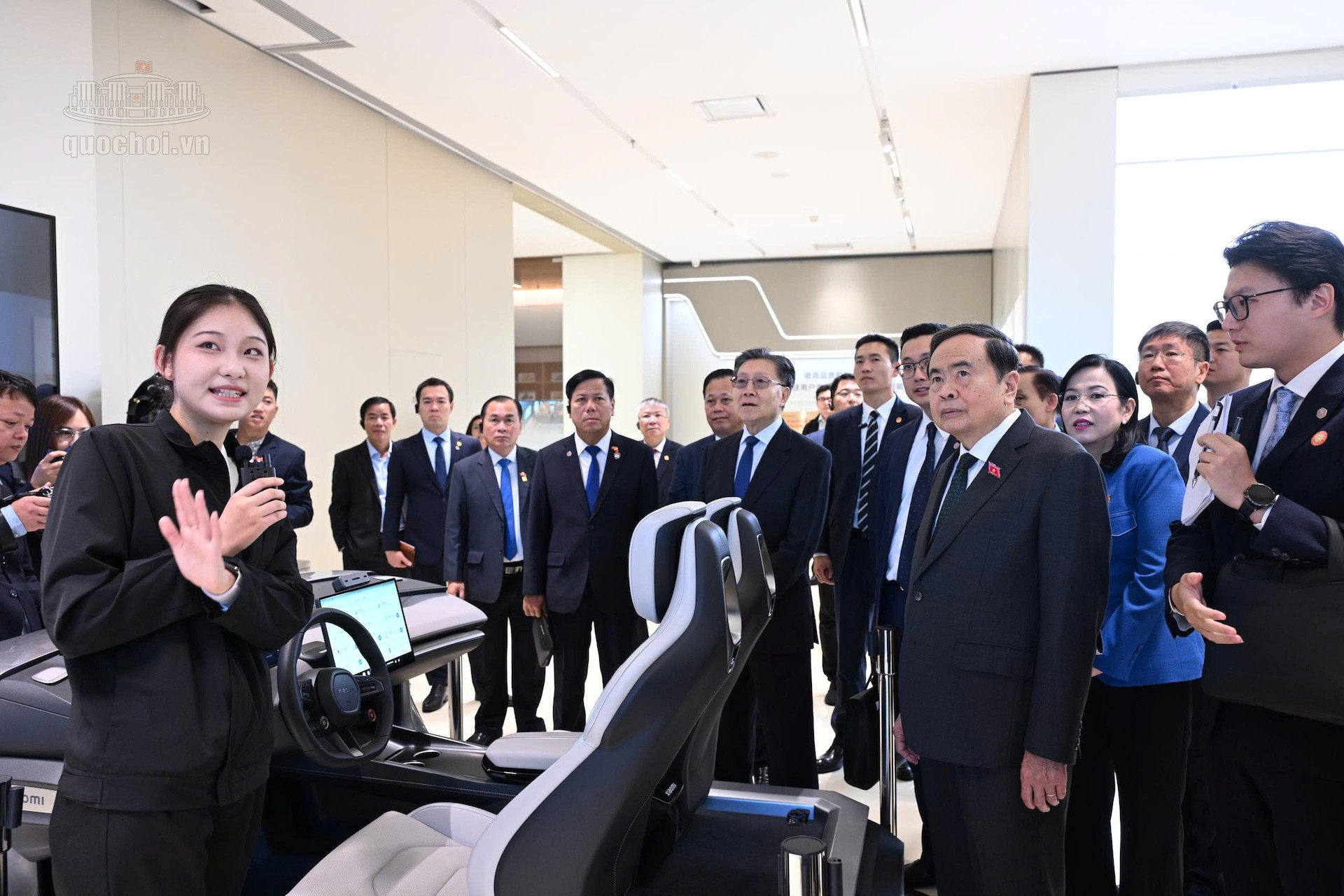 Chủ tịch Quốc hội Trần Thanh Mẫn thăm Khu phát triển kinh tế công nghệ Bắc Kinh