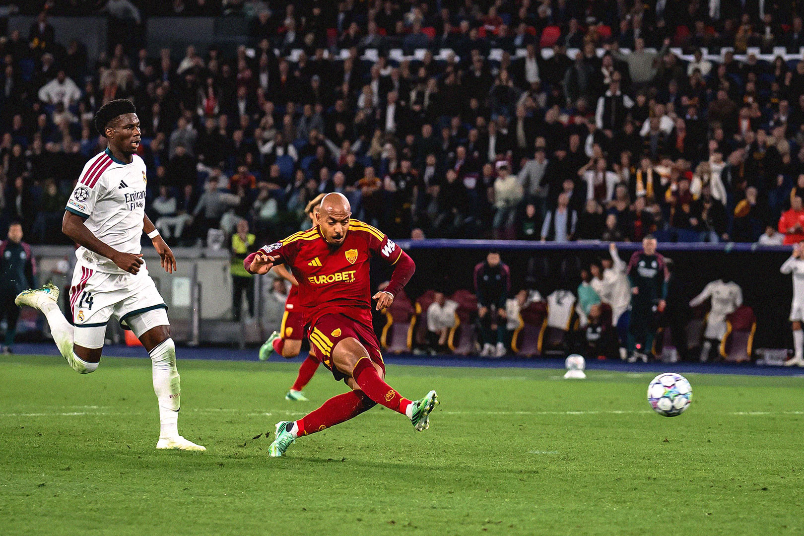 Malen Roma Real Madrid.jpg