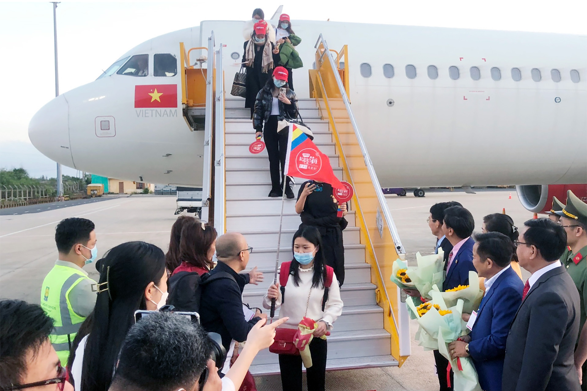 Miễn thị thực cho khách Trung Quốc: Cơ hội vàng đón dòng khách trở lại Khánh Hòa