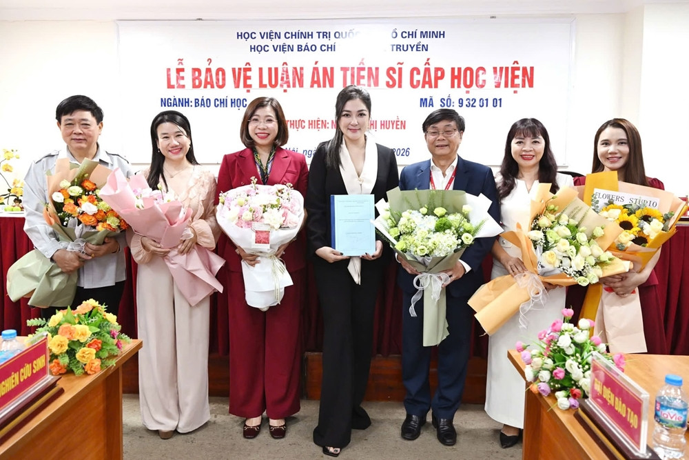 Nguyen Thi Huyen 02.jpg