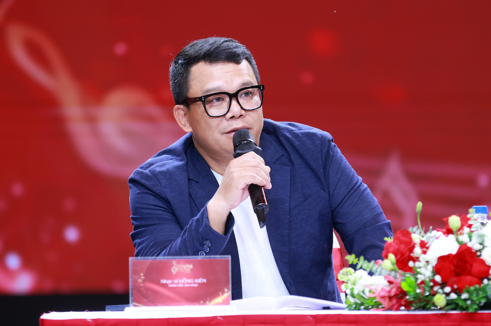 Nhạc sĩ Hồng Kiên   Giám đốc âm nhạc “Tiếng hát Hà Nội 2026”.jpg