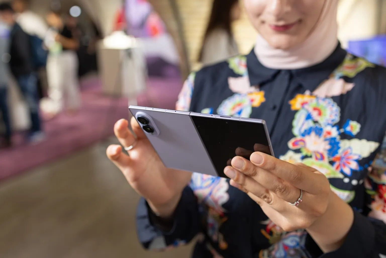 samsung z fold 8 cnet
