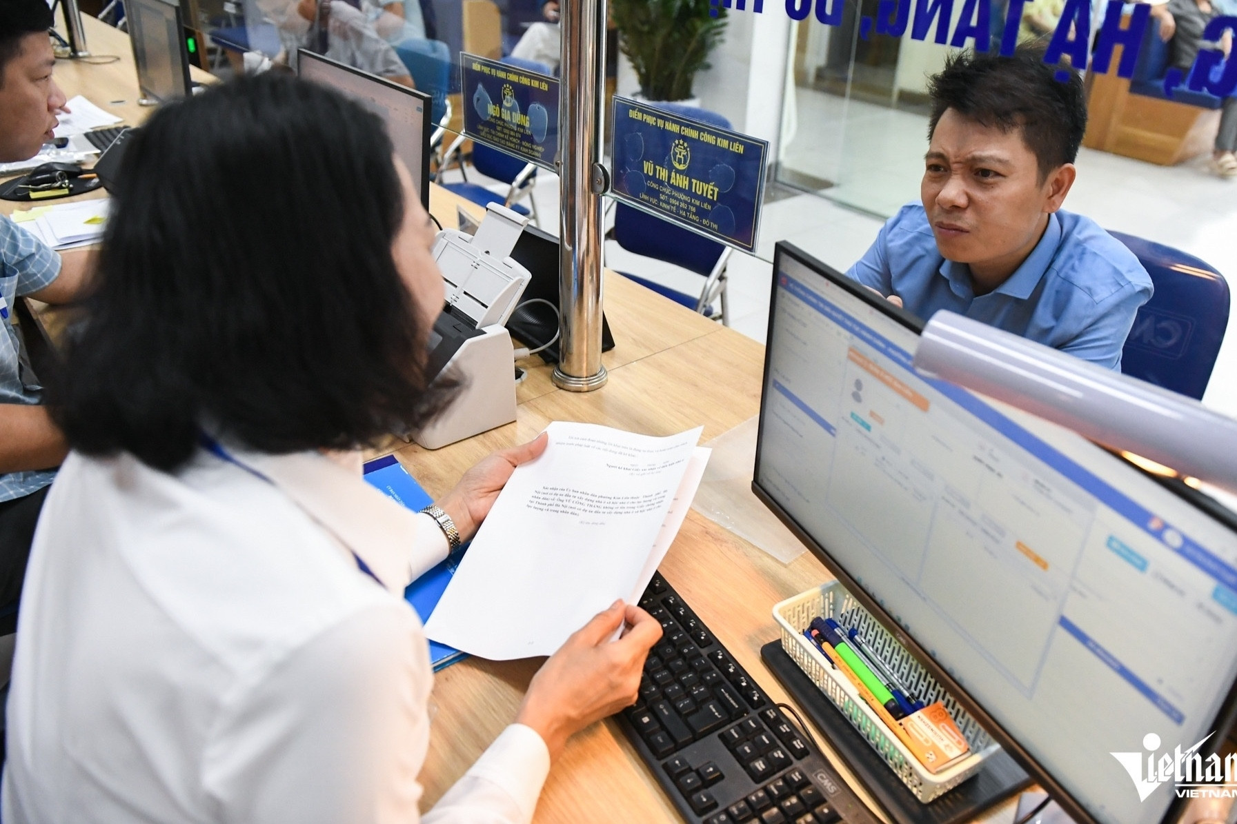 Viên chức sau sắp xếp có còn được hưởng phụ cấp ưu đãi nghề?