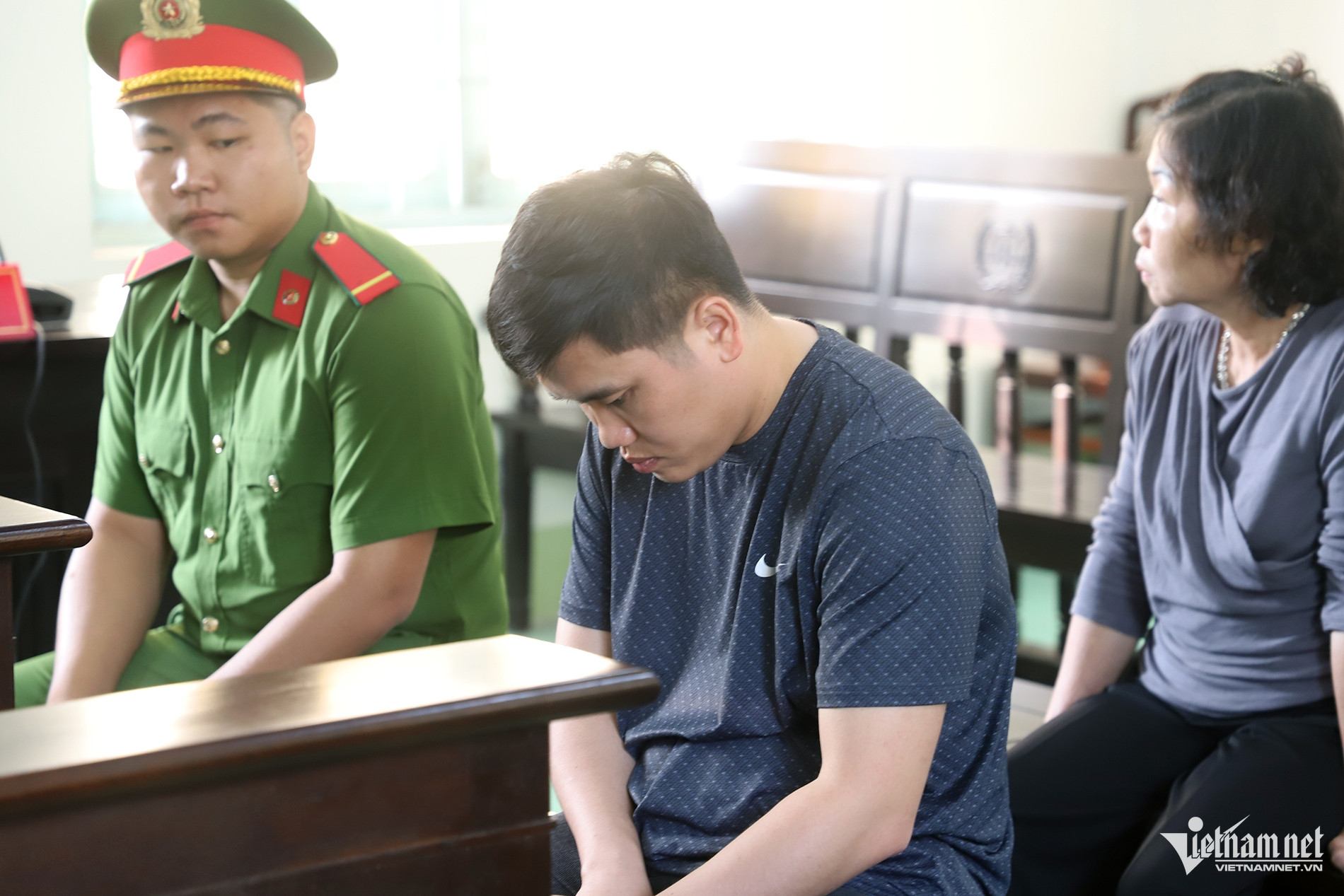 W-01 Bảo Trung.jpg