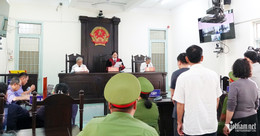 W-Bảo Trung.jpg