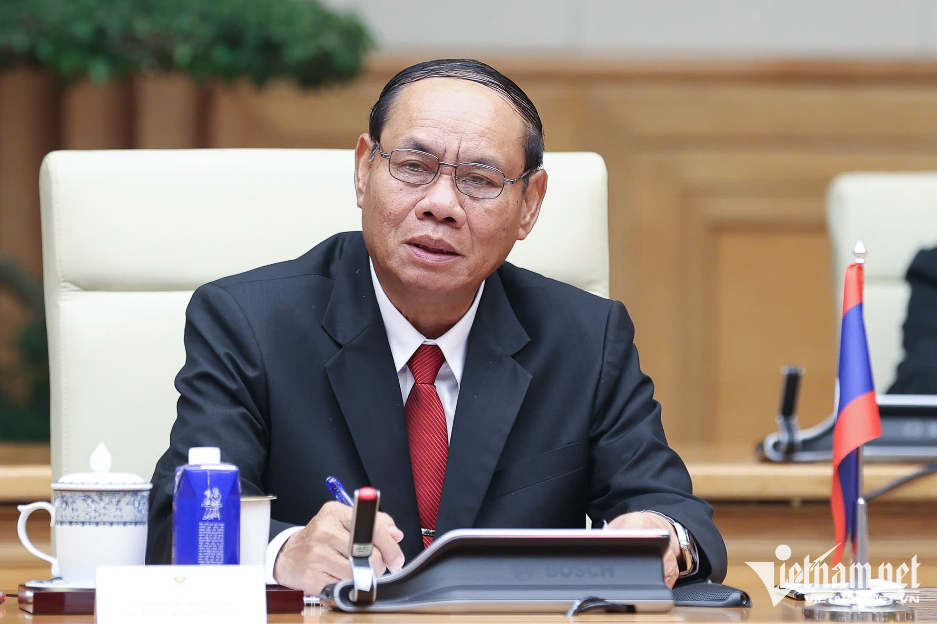 W-Thường trực Ban Bí thư Lào.jpg