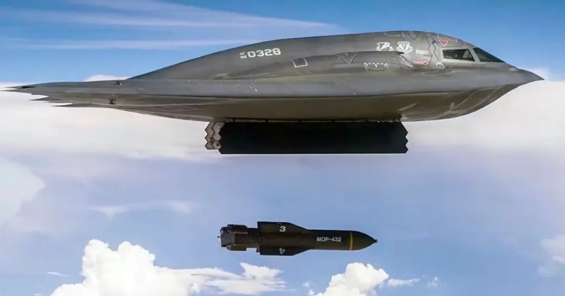Mỹ cân nhắc dùng ‘mẹ của các loại bom’ tấn công Iran: Giải mã công nghệ bom GBU-43/B MOAB