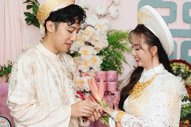 Chú rể Nhật Bản dành hết tiền tiết kiệm mua sính lễ sang cưới cô gái TPHCM