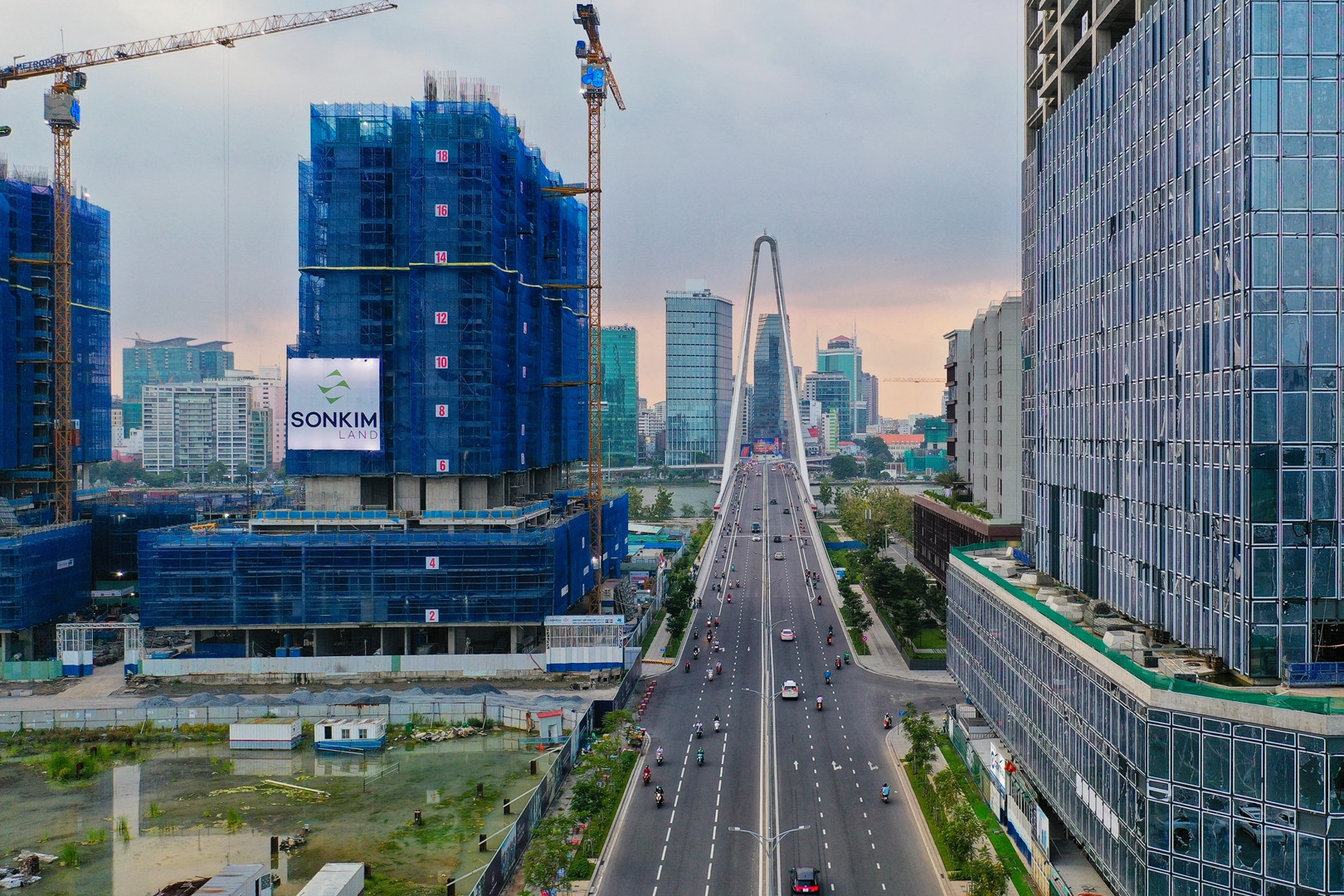 Chủ dự án hạng sang ở Thủ Thiêm bị phạt, căn hộ có giá gần 700 triệu đồng/m2