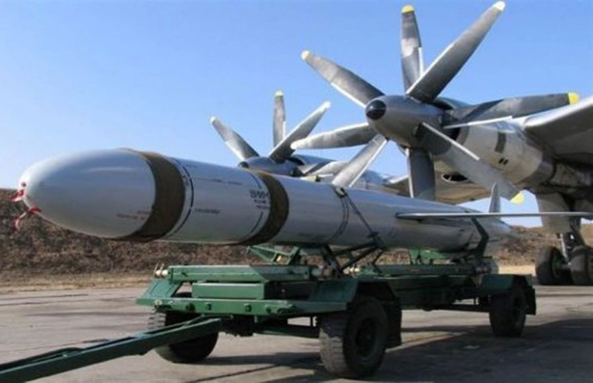 Tên lửa Kh-101 công nghệ tàng hình, tầm bắn kỷ lục phá vỡ mọi quy chuẩn tên lửa hành trình