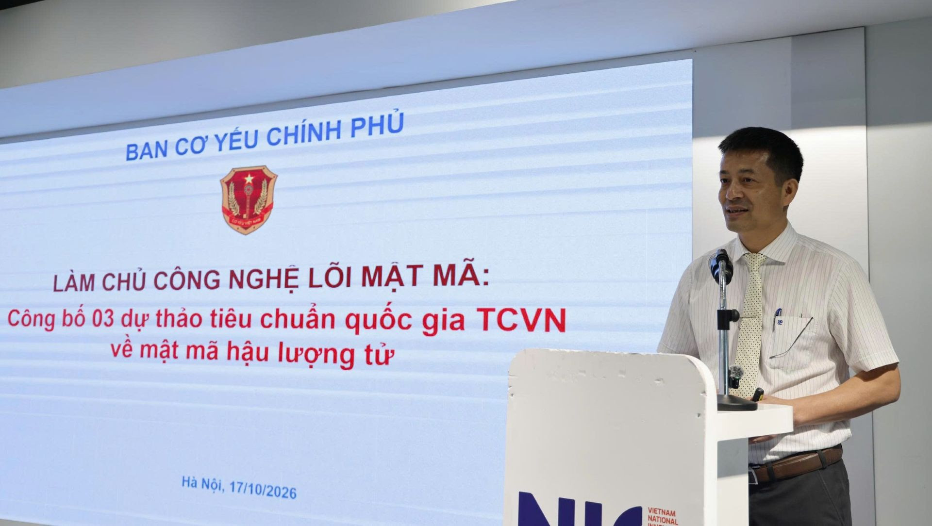 ban co yeu cp 1.jpg