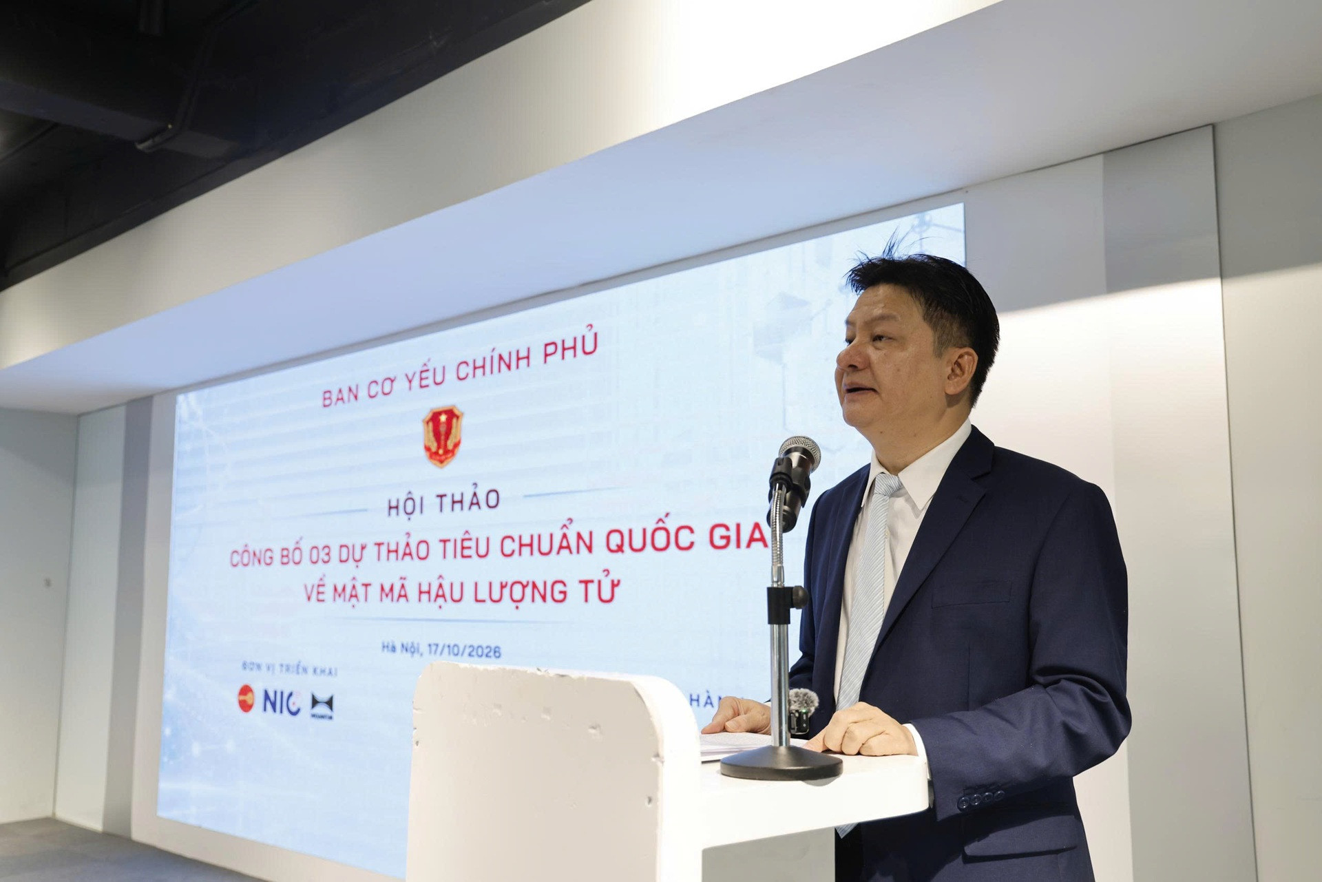 ban co yeu cp.jpg