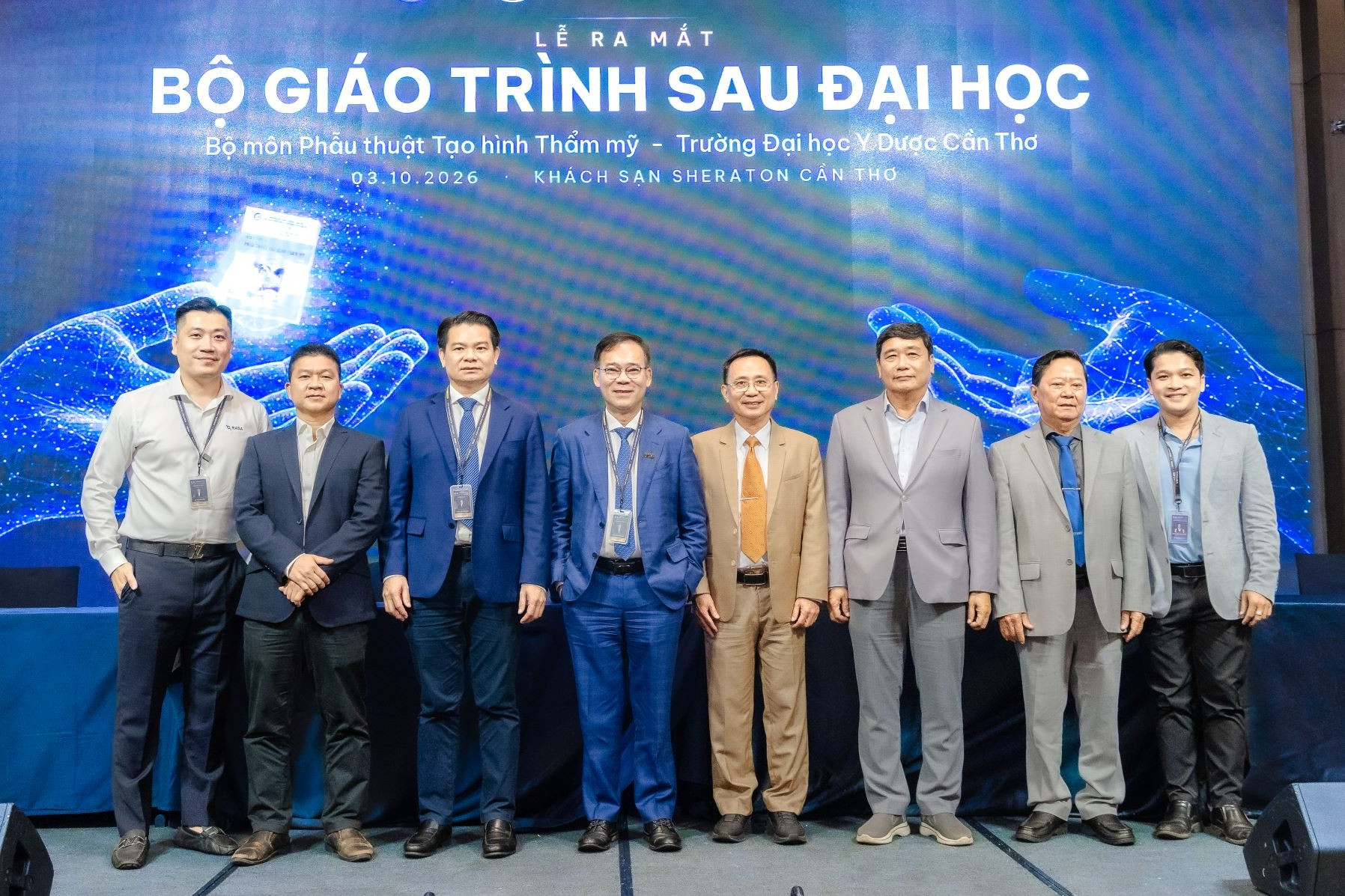 Đại học Y Dược Cần Thơ giới thiệu bộ giáo trình phẫu thuật tạo hình thẩm mỹ