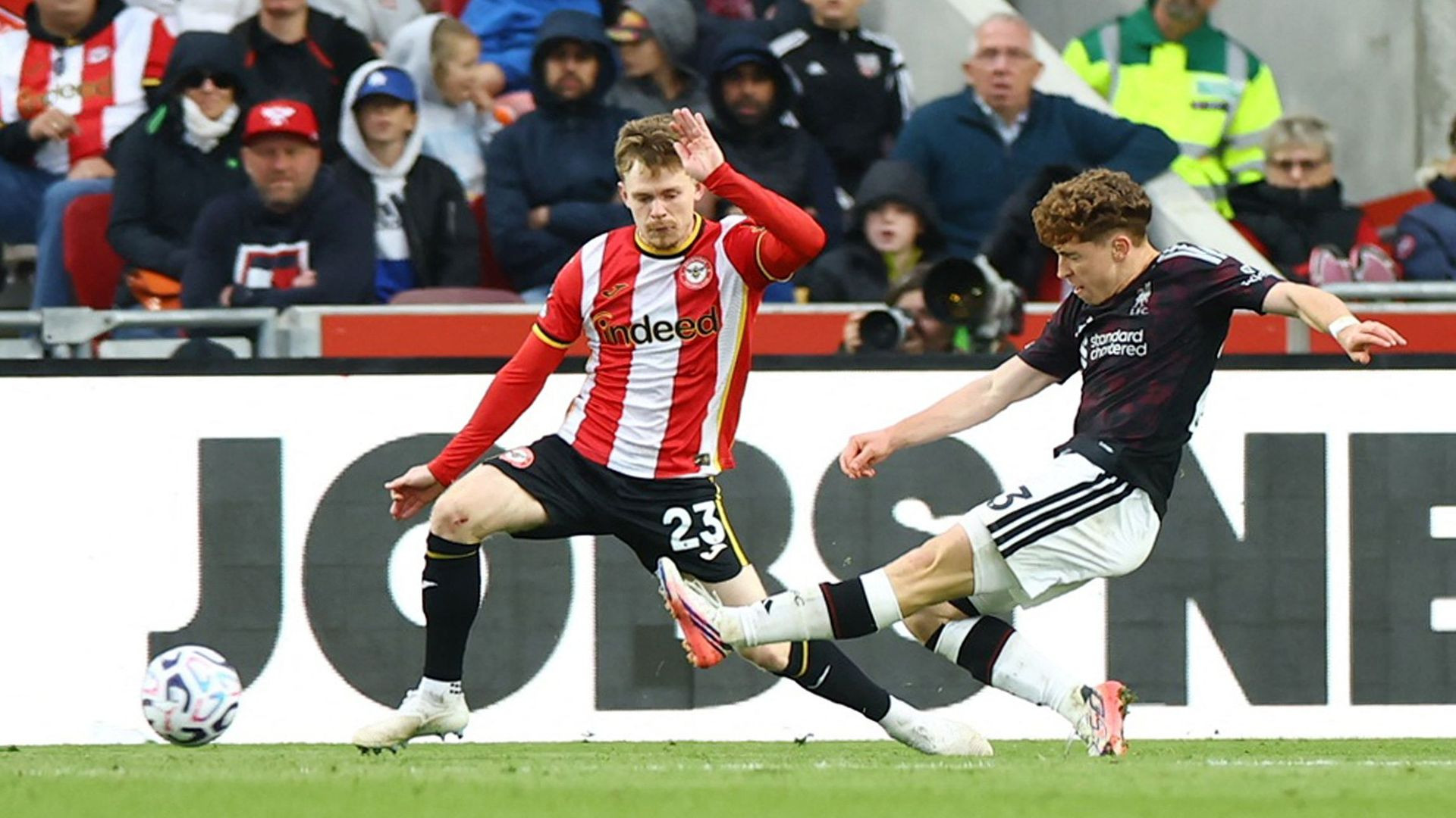 resources_premierleague_pulselive_com 2026 10 17T153152Z_1719860837_UP1EMAH1752NV_RTRMADP_3_SOCCER ENGLAND BRE LIV (1).jpg