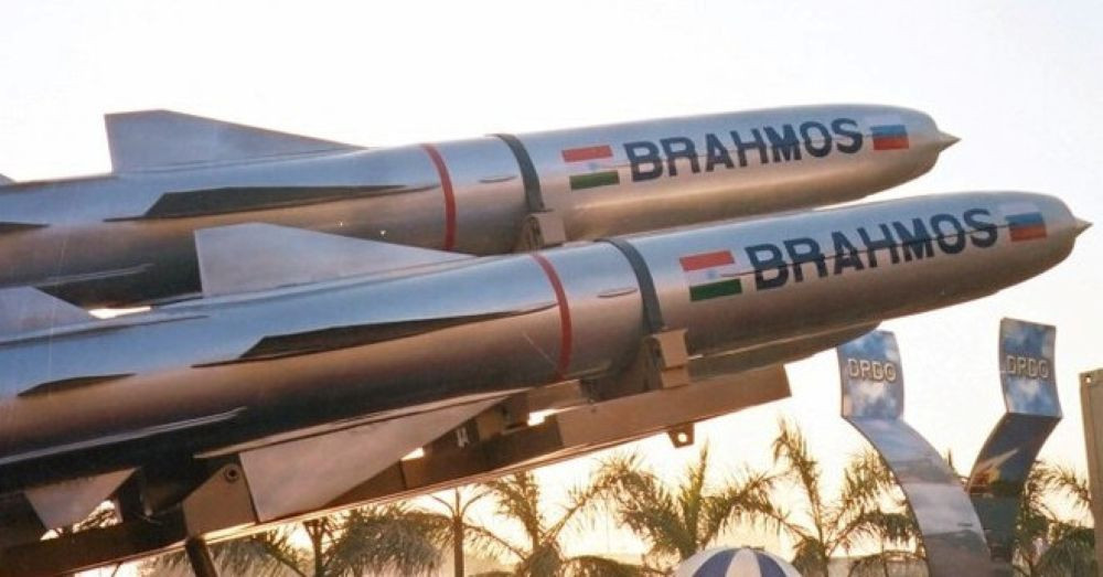ten lua brahmos 108272.jpg