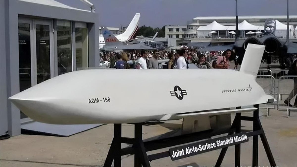 Tên lửa JASSM AGM 158 Mỹ 5.jpg