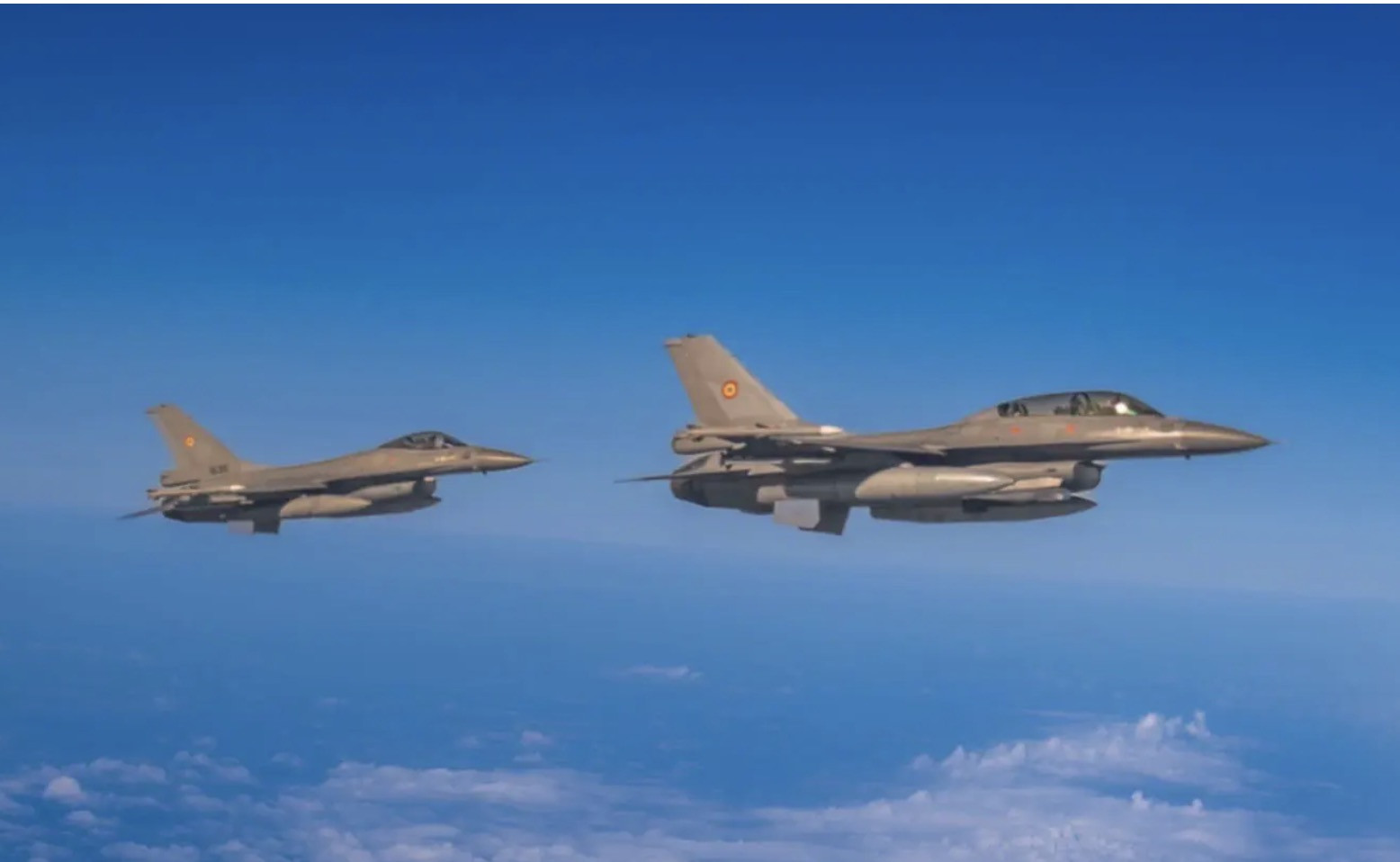 Romanian F-16 fighter jets flying. (Romanian Ministry of National Defense / X)