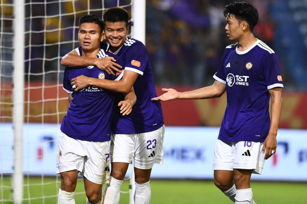 Hậu vệ tuyển Việt Nam lập đại công, Hà Nội FC đánh bại CAHN