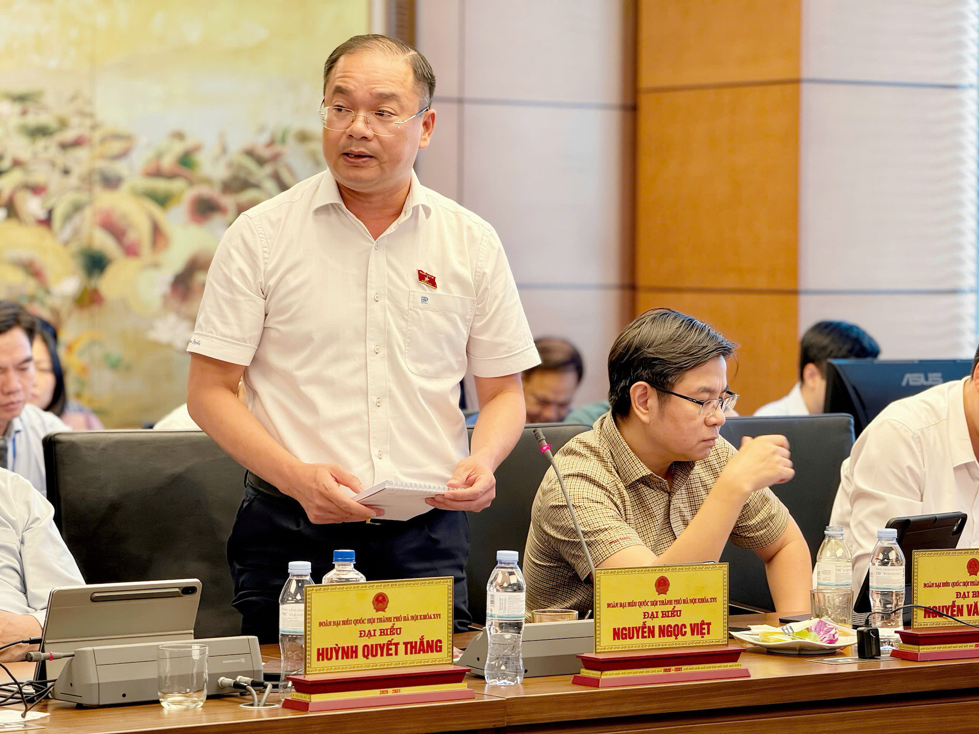 Nguyễn Ngọc Viẹt.jpg