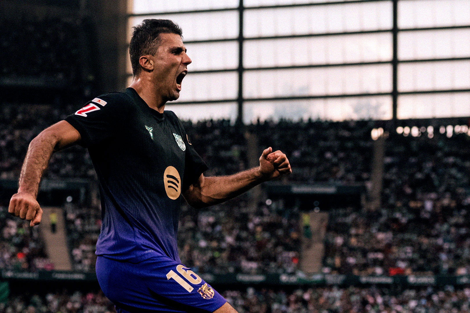 Rodri Betis Barca.jpg