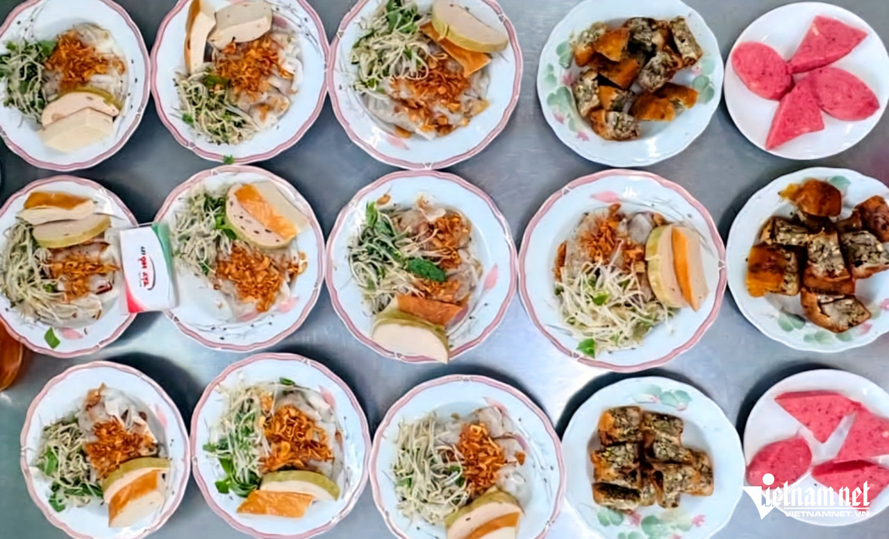 https://static-images.vnncdn.net/vps_images_publish/000001/000003/2026/10/18/w-banh-cuon-bbb-2316.jpg