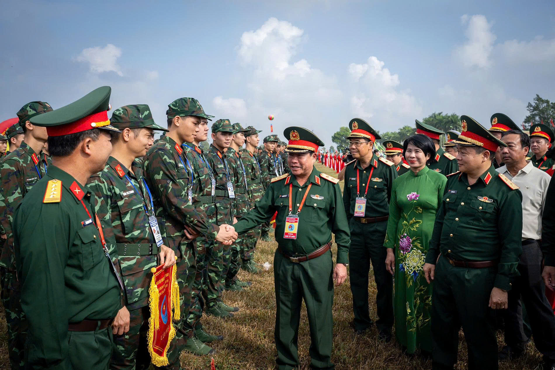 hoi thao 1.jpg