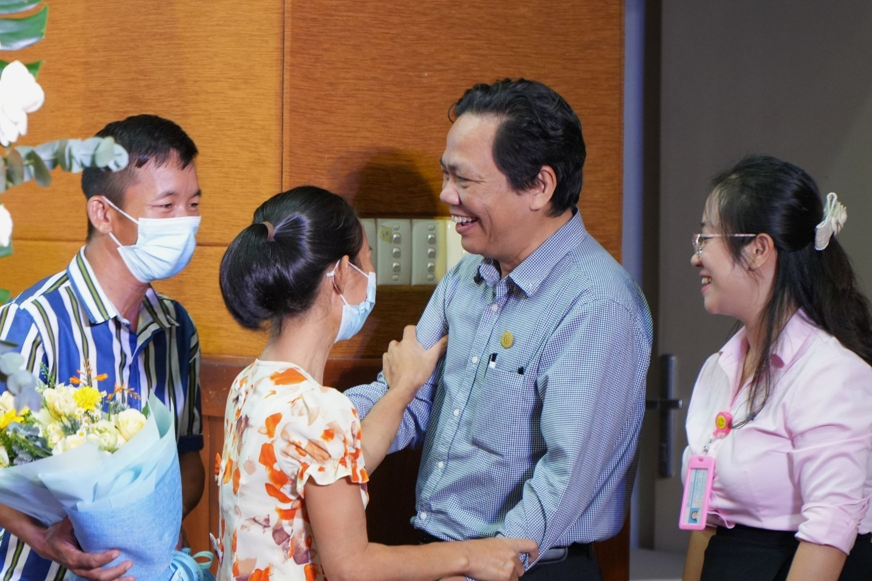 Người chồng hiến thận cho vợ trong ca ghép đầu tiên ở Đồng Nai