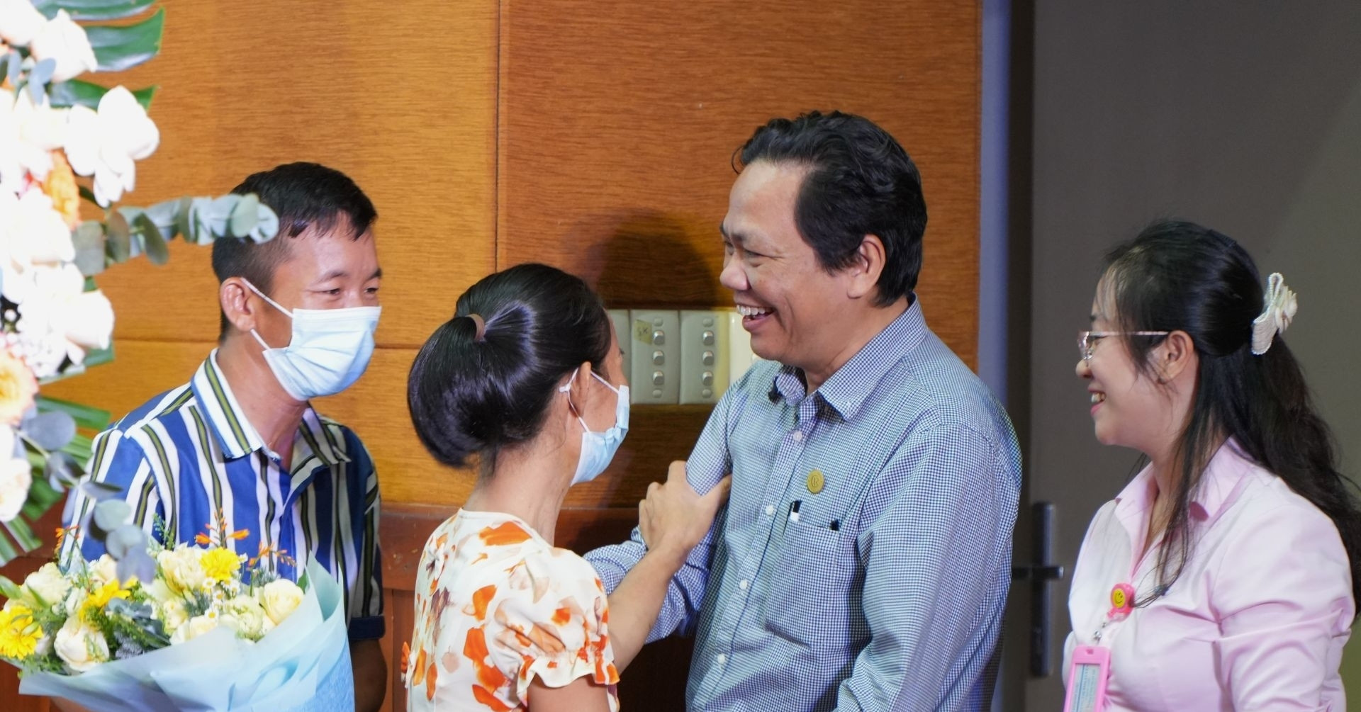 Người chồng hiến thận cho vợ trong ca ghép đầu tiên ở Đồng Nai