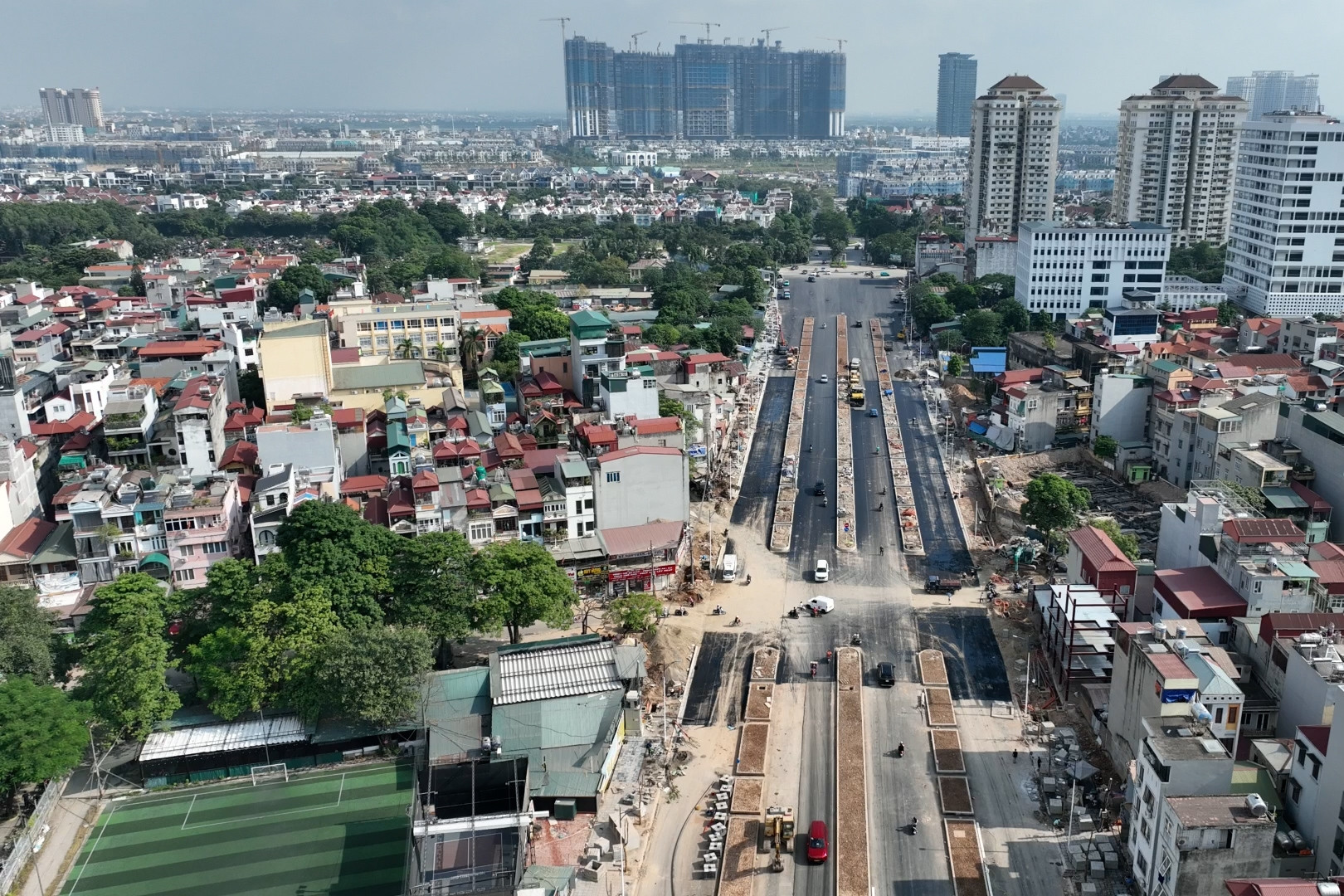 Người dân vui mừng khi đường Vành đai 2,5 sắp thông xe