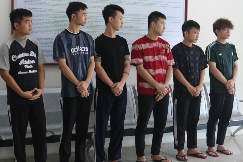 Dùng 40 tài khoản ngân hàng nhận, chuyển hơn 1.000 tỷ đồng tiền đánh bạc
