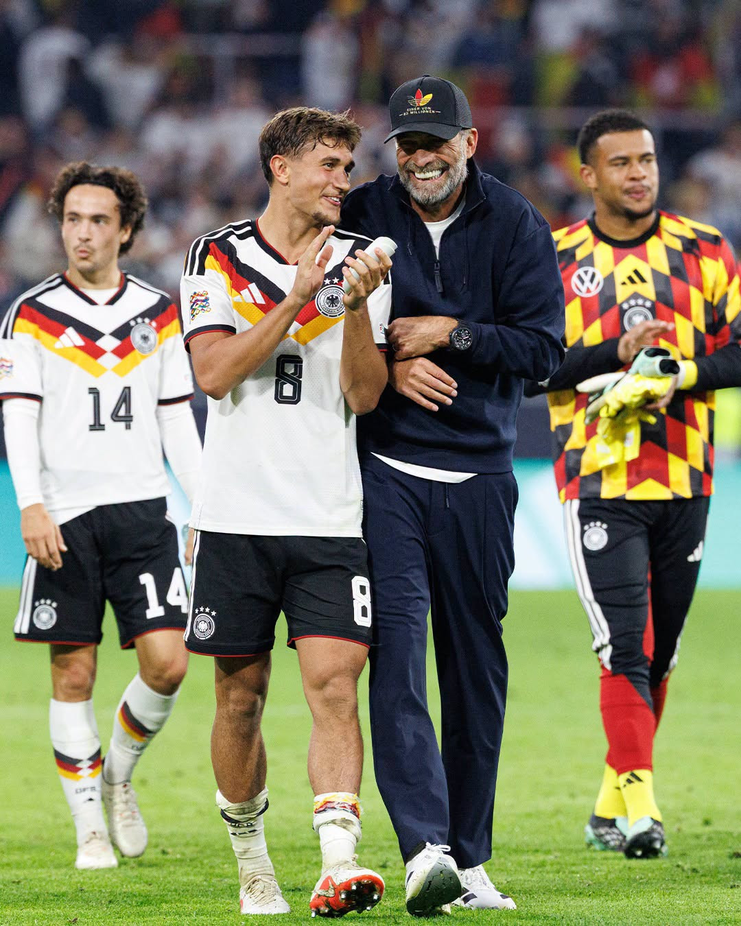 https://static-images.vnncdn.net/vps_images_publish/000001/000003/2026/10/2/jurgen-klopp-98.jpeg